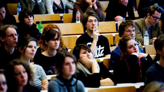 UvA wil rem op groeiend aantal internationale studenten