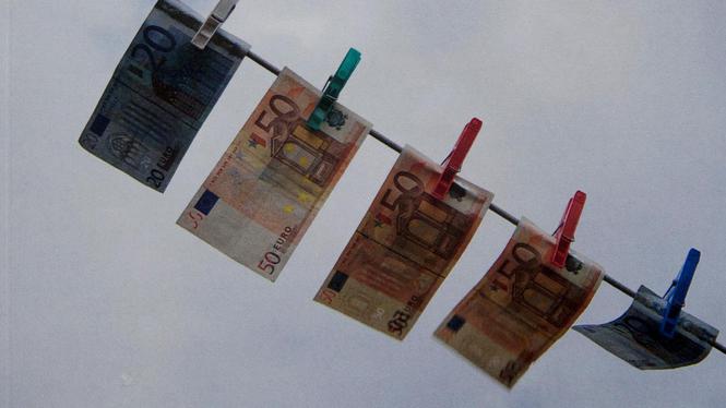 Amsterdam treedt steeds harder op tegen 'fout geld'